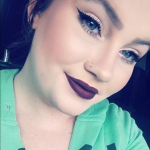 Meet your Posher, Jade